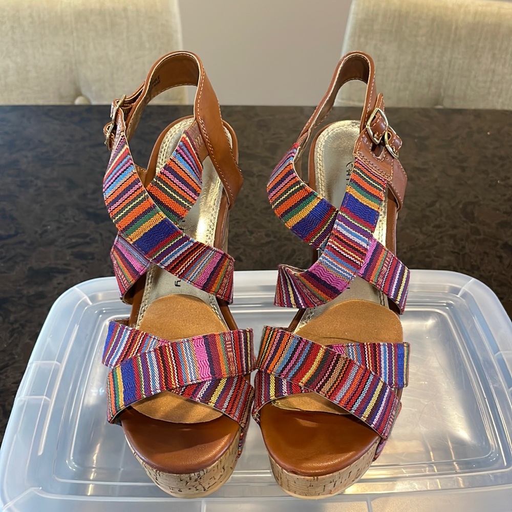 Aztec Print Platform Heels